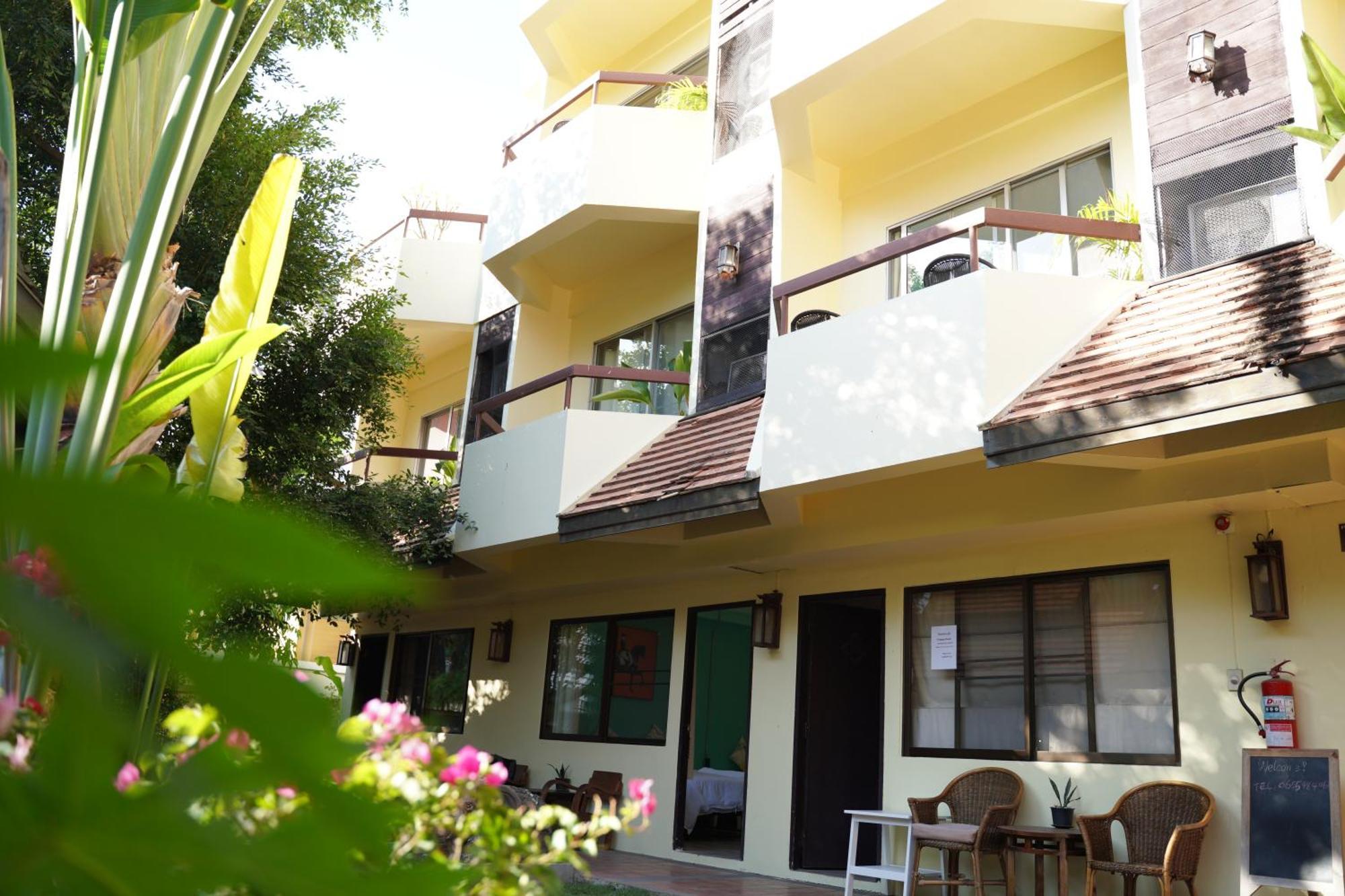 Elegant Lanna Guesthouse Chiang Mai Exterior photo